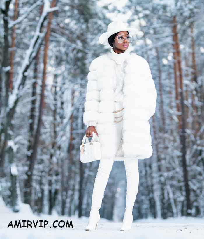 ست کردن شلوار جین سفید در استایل زمستانی دخترانه